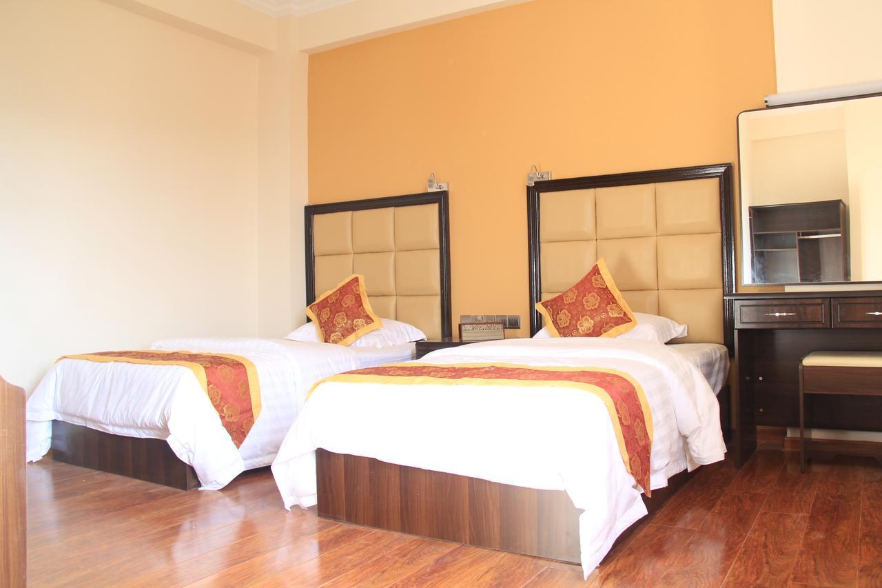 The Hotel Emperor-Inle Nyaung Shwe Exteriér fotografie