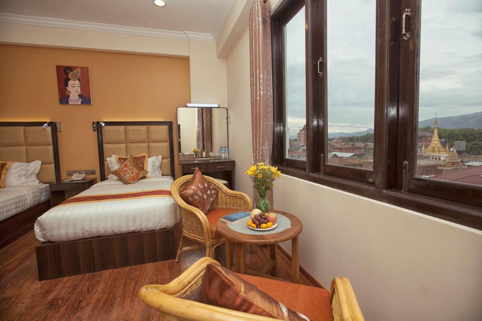 The Hotel Emperor-Inle Nyaung Shwe Exteriér fotografie