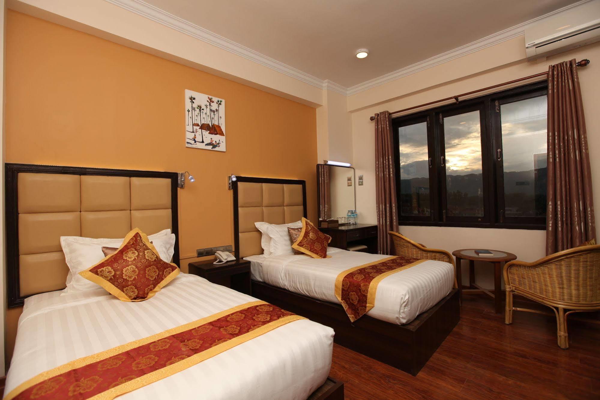 The Hotel Emperor-Inle Nyaung Shwe Exteriér fotografie