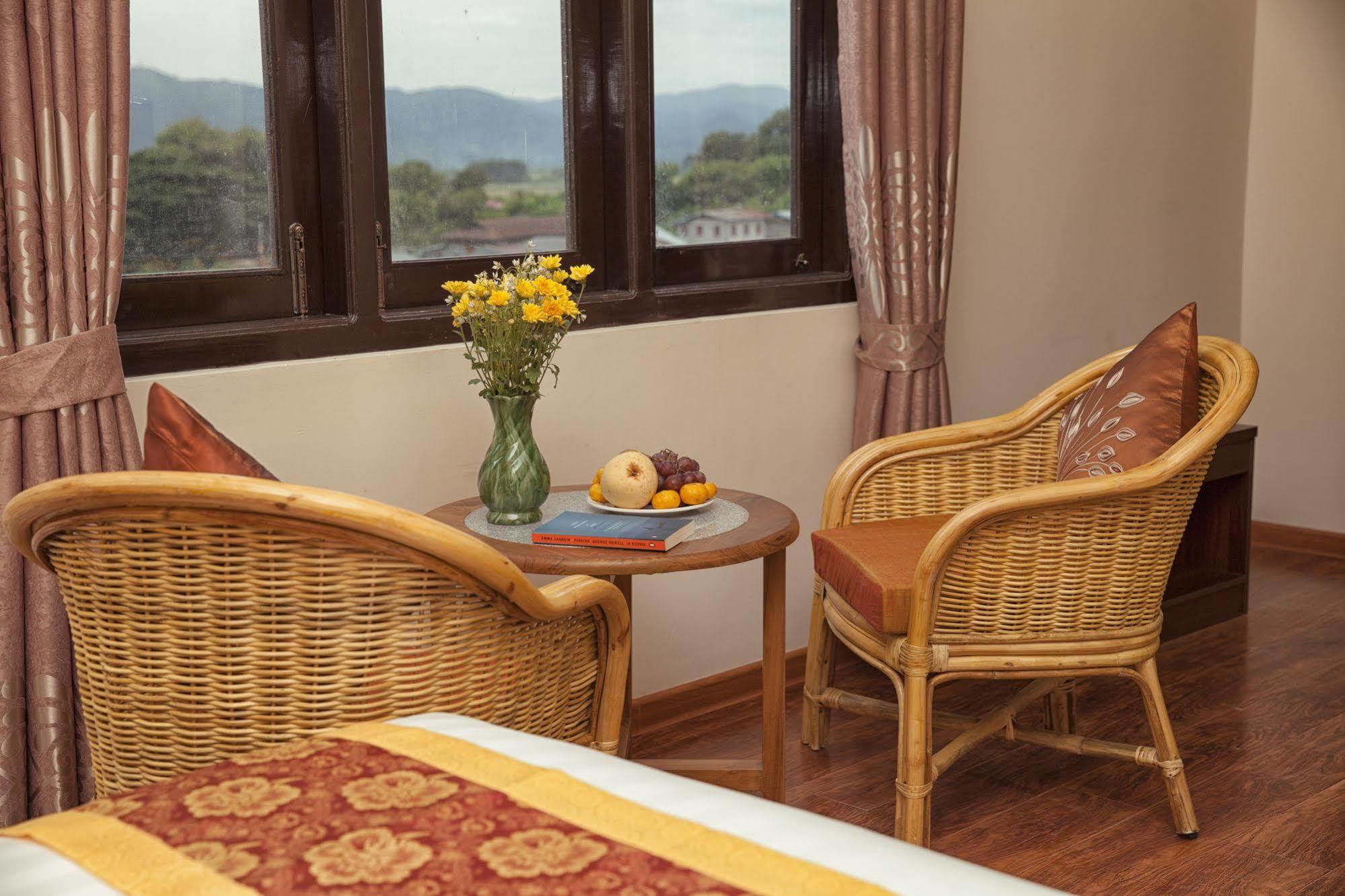 The Hotel Emperor-Inle Nyaung Shwe Exteriér fotografie