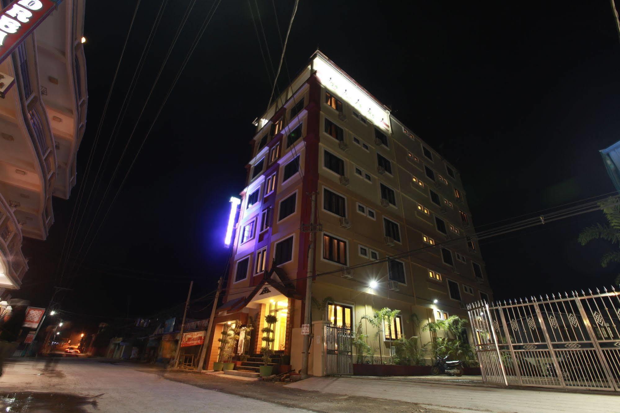 The Hotel Emperor-Inle Nyaung Shwe Exteriér fotografie